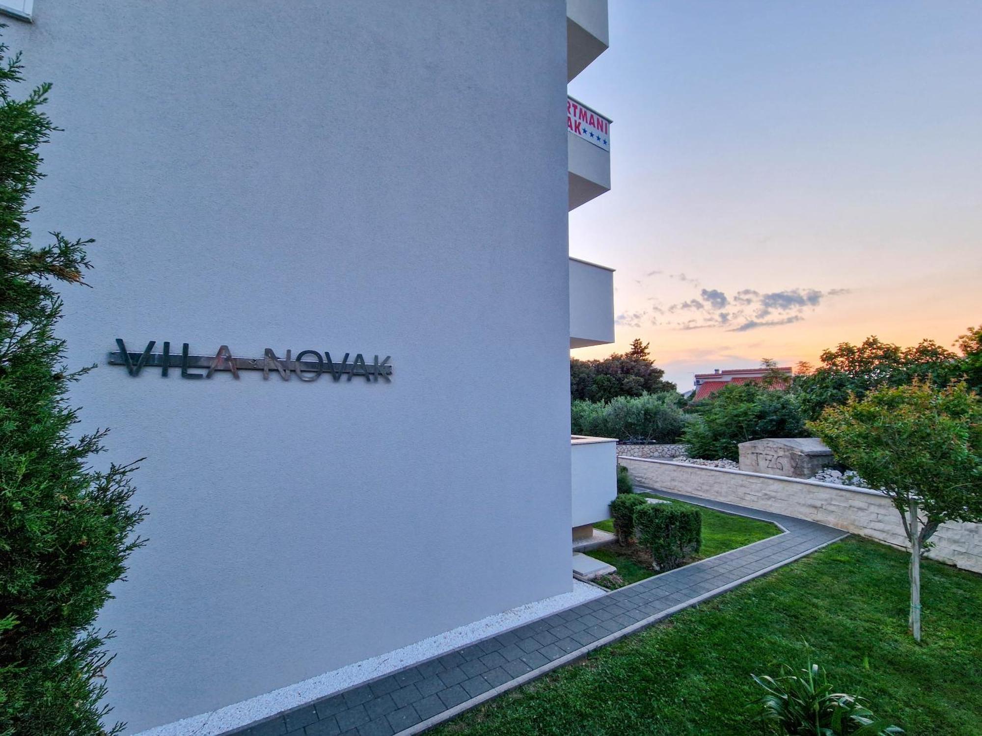 Vila Novak Novalja Exterior photo